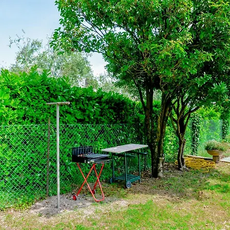 Ines Garden - With Private Parking & Garden Salò