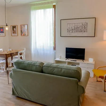 Ines Garden - With Private Parking & Garden *