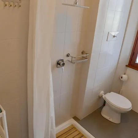 Ines Garden - With Private Parking & Garden * Salò
