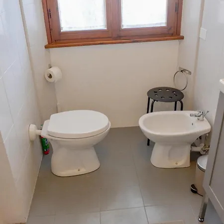 Ines Garden - With Private Parking & Garden Apartamento *