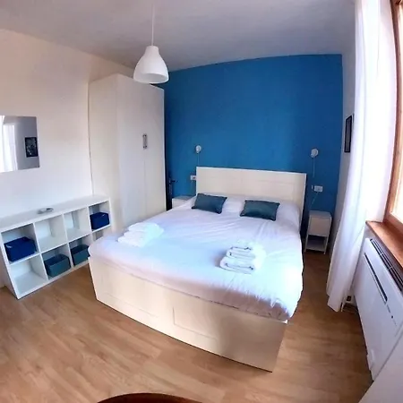 Ines Garden - With Private Parking & Garden Apartamento
