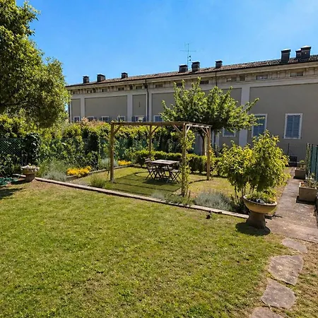 Apartamento Ines Garden - With Private Parking & Garden