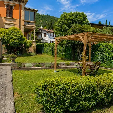 Apartamento Ines Garden - With Private Parking & Garden *
