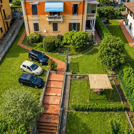Ines Garden - With Private Parking & Garden *