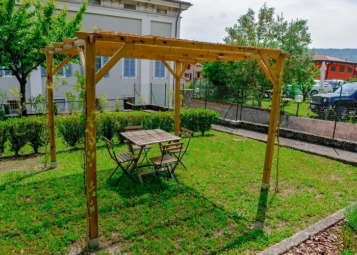 アパート Ines Garden - With Private Parking & Garden