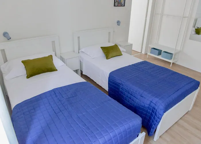 Ines Garden - With Private Parking & Garden アパート *