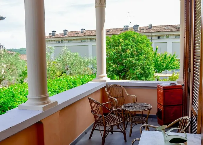Ines Garden - With Private Parking & Garden * サロ